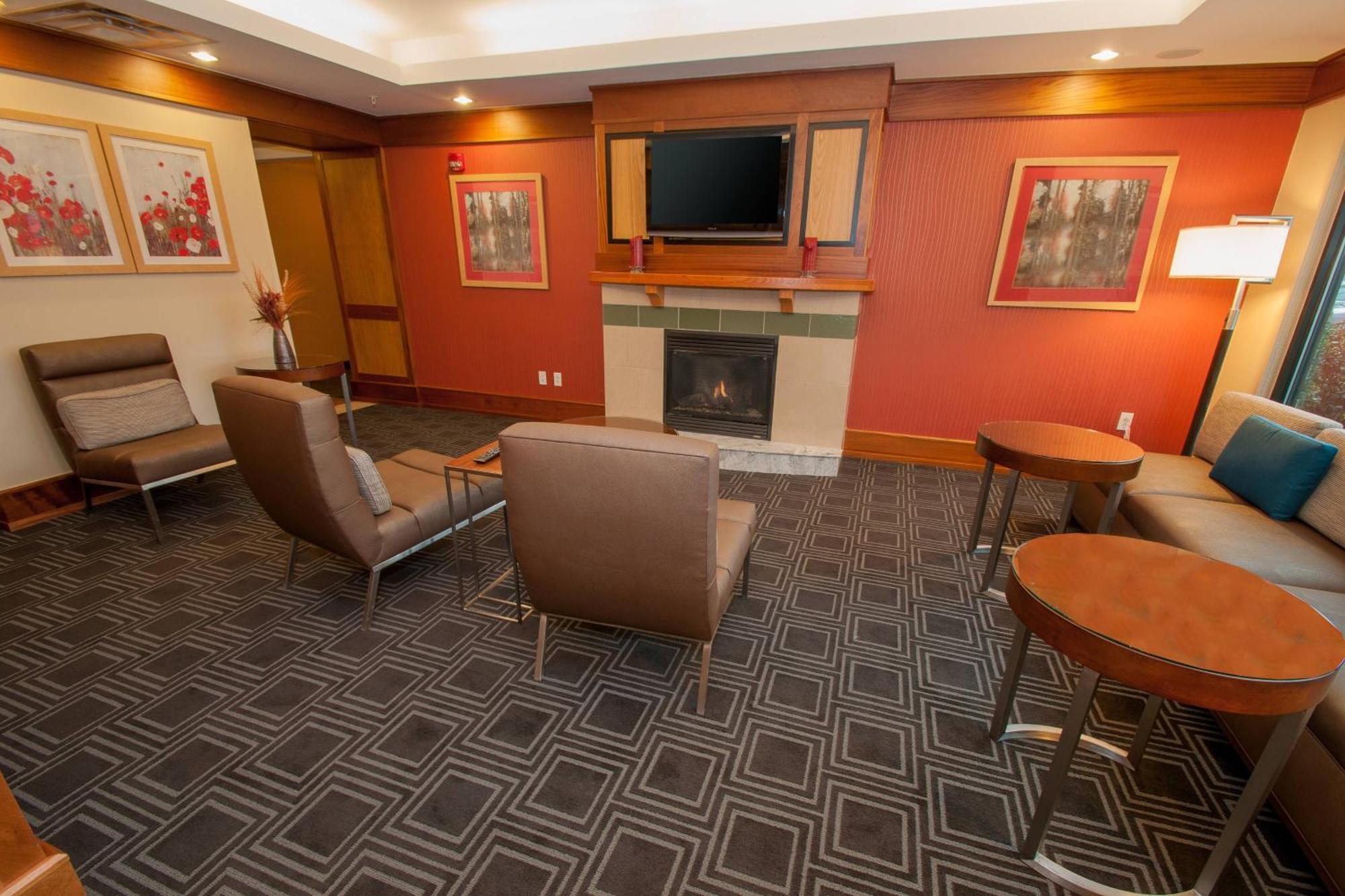 Towneplace Suites By Marriott Scranton Wilkes-Barre Moosic Exterior foto